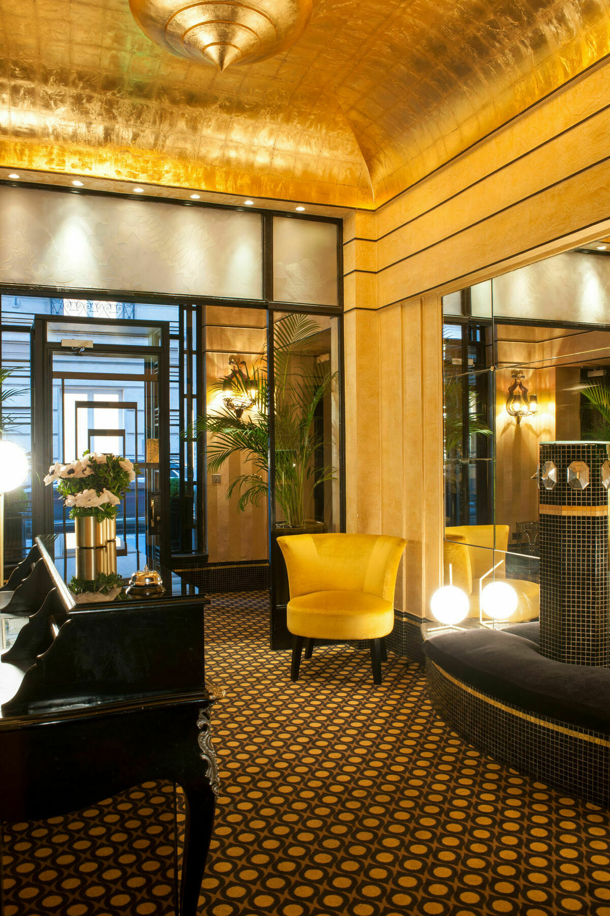 Hotel Mathis Elysees Париж Екстериор снимка